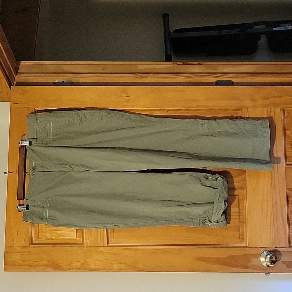 FRENCH CUFF roll up convertible pants in light olive size 16